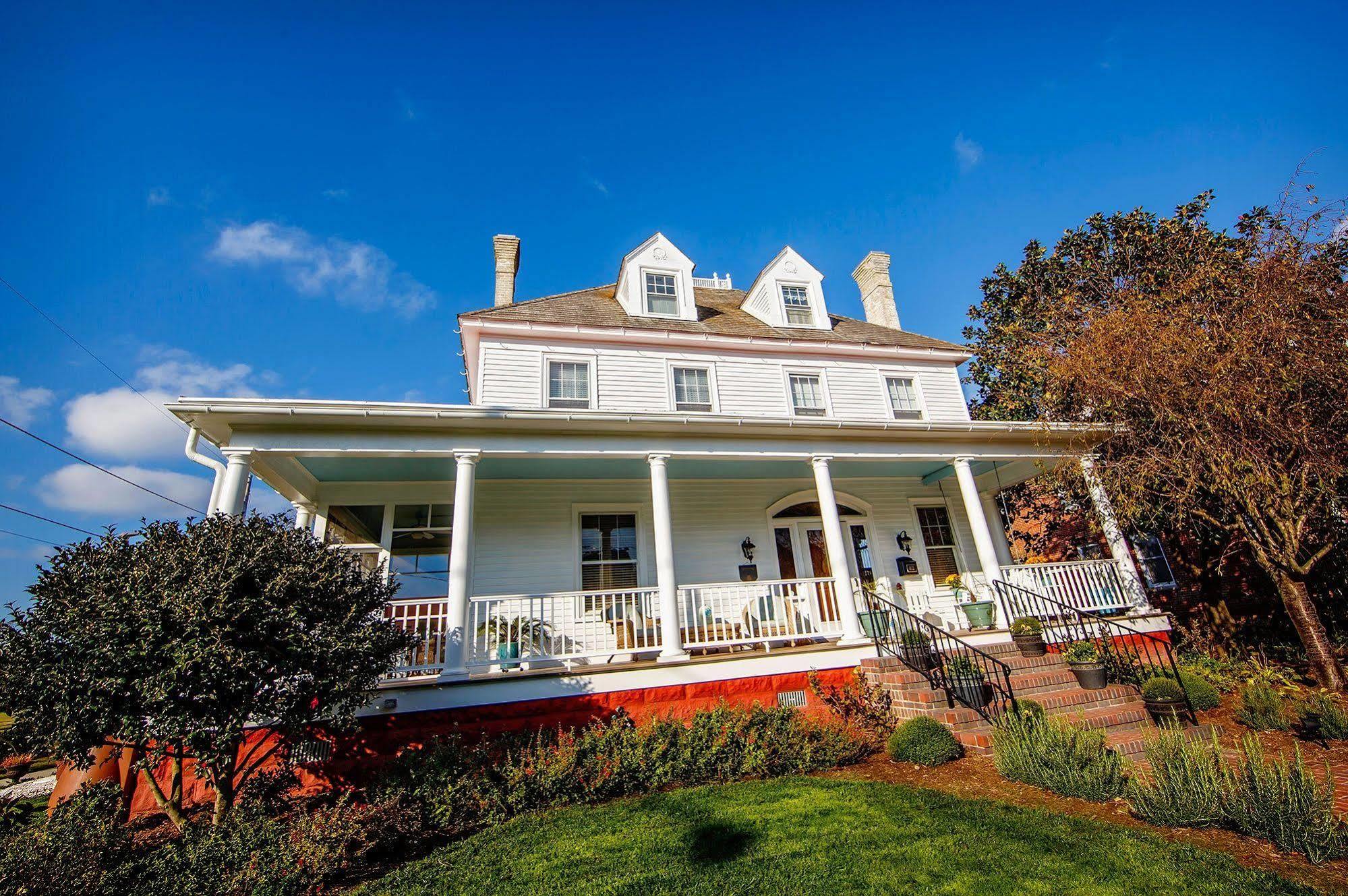 Bay Haven Inn Of Cape Charles Exterior photo